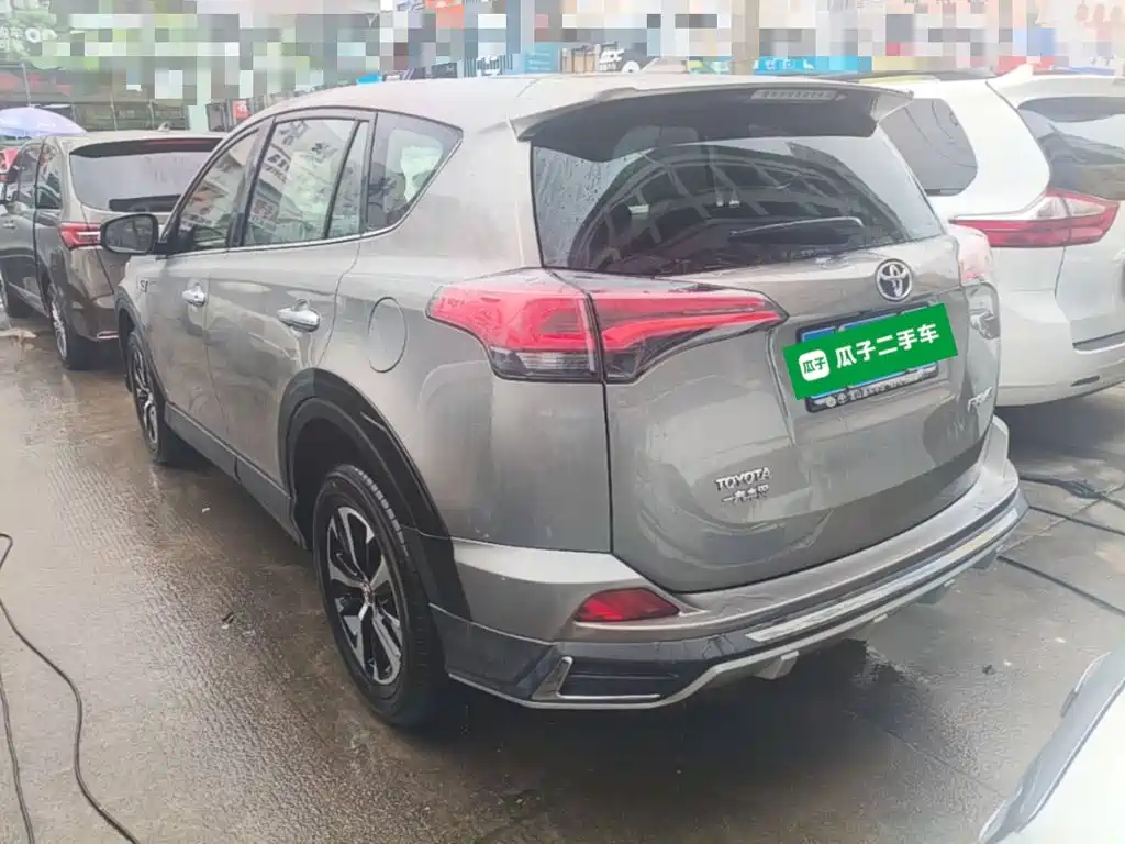 RAV4 2.0 L CVT 2 WD Style X