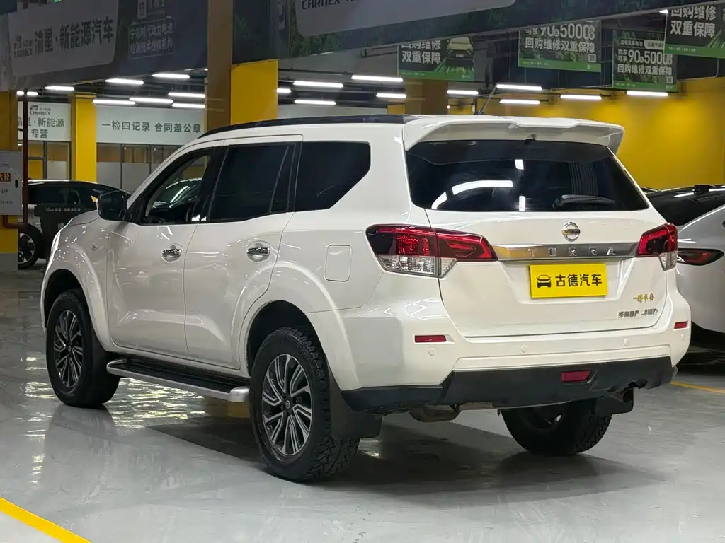 Terra 2.5 L XL Upper 4 WD Auto 4 WD Luxury