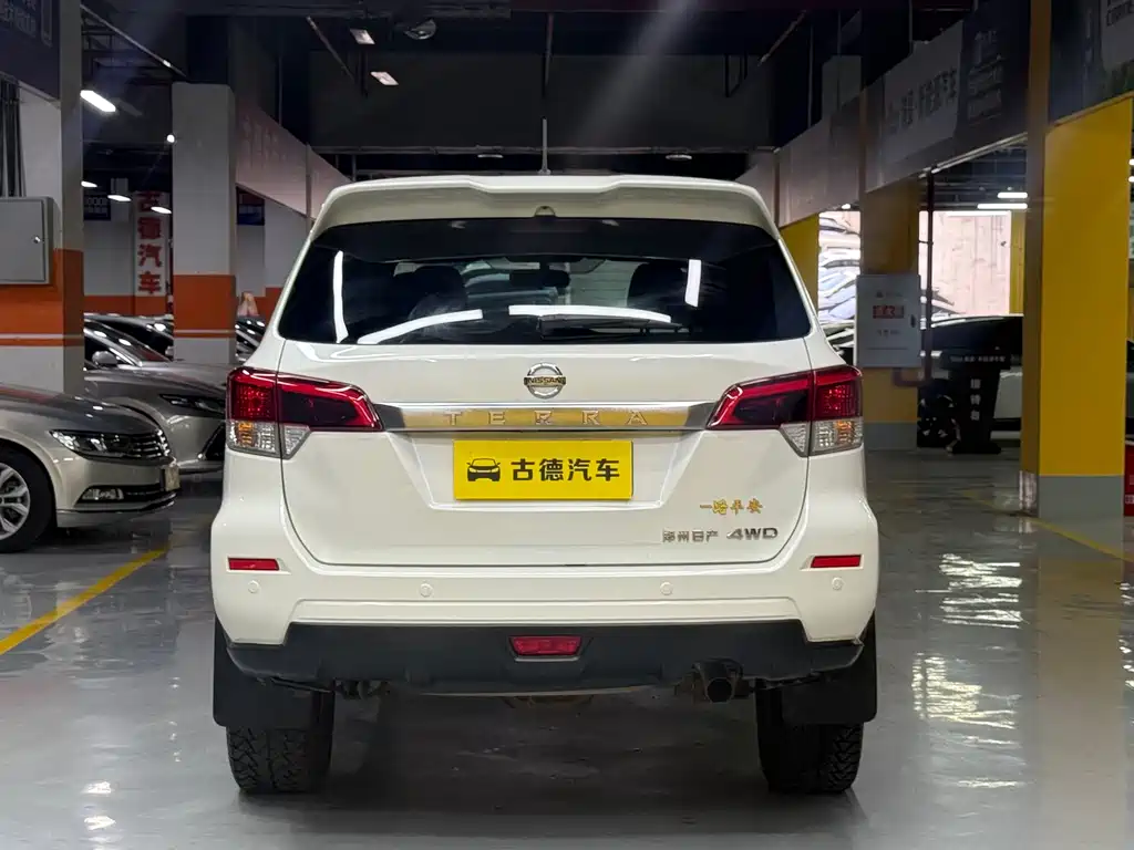 Terra 2.5 L XL Upper 4 WD Auto 4 WD Luxury
