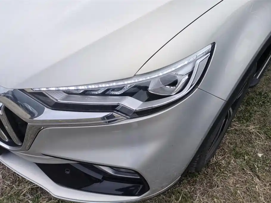 Hongqi HS5 Facelift 2.0 T Connected Flagship Enjoyment