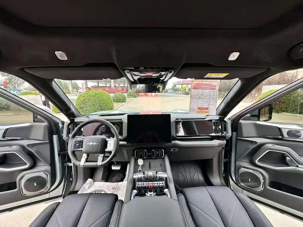 Leopard 8 Brave Flagship 7-seat