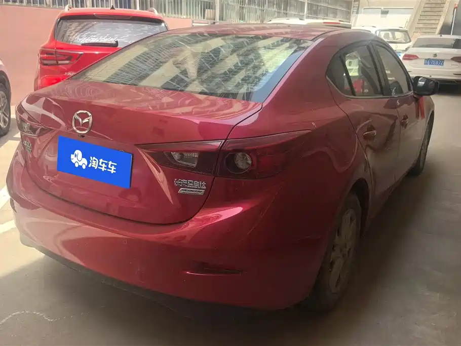 Mazda 3 Axela Sedan 1.5 L Auto Luxury