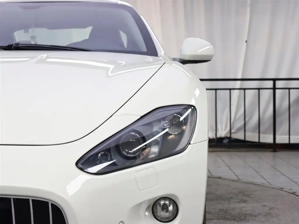 GranTurismo 4.2 L Auto