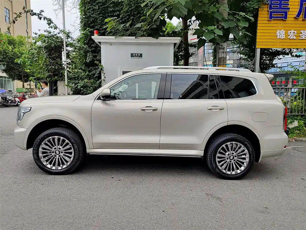 Tank 500 3.0 T Sport Realm 5-seat