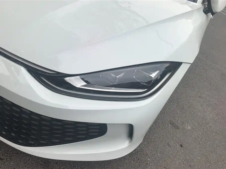 Lamando Lamando L 280 TSI DSG Spicy Cool