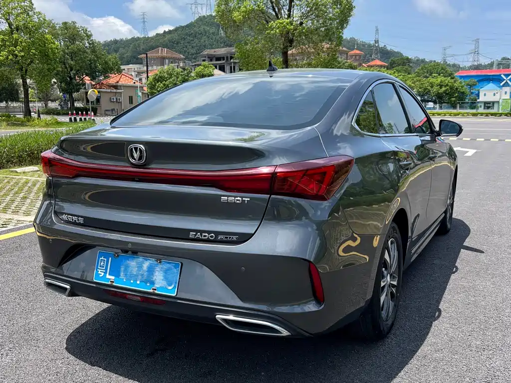 Eado Smooth Enjoyment PLUS Blue Whale NE 1.4 T GDI DCT Distinguished