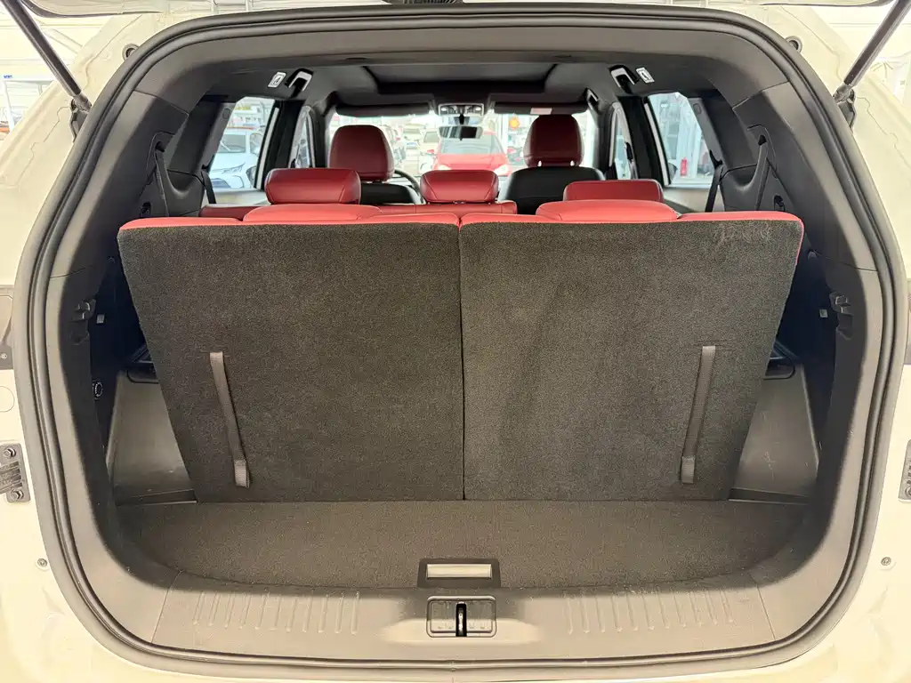 Jetour X70 PLUS 1.6 T DCT Strong 7-seat