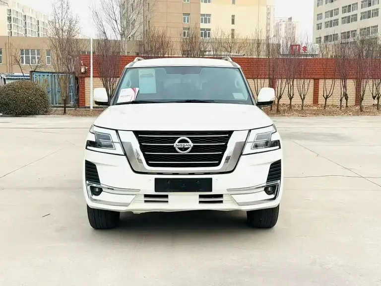 Nissan Patrol 4.0 L Flagship