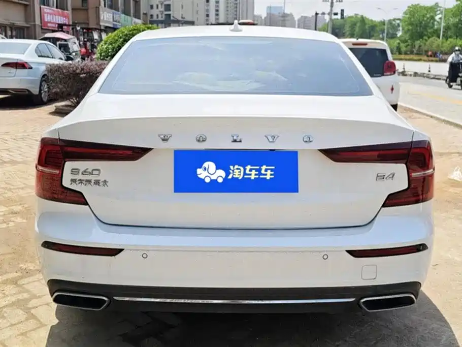 Volvo S60 B4 Smart Ease Luxury