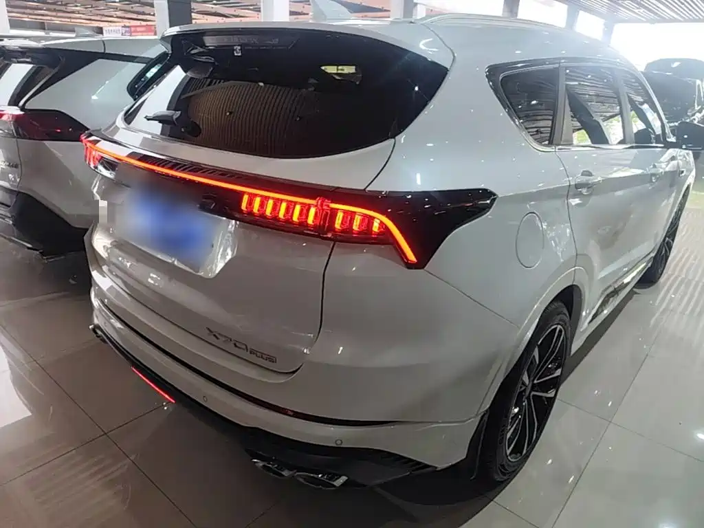 Jetour X70 PLUS 1.6 T DCT Land PRO 7-seat
