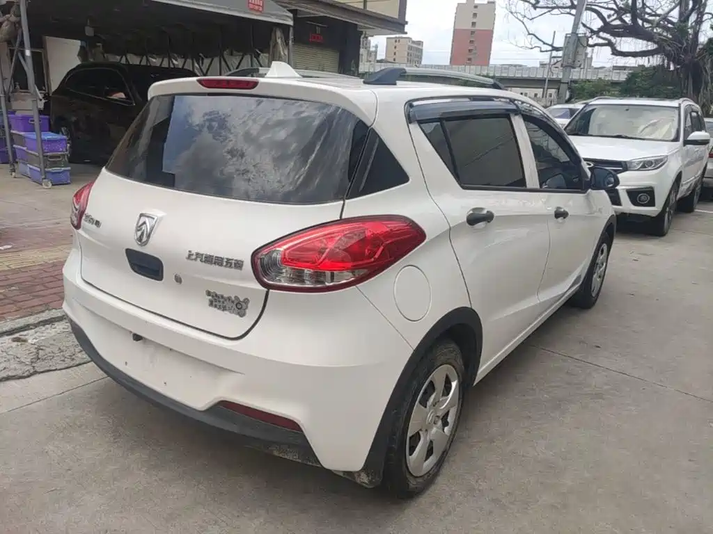 Baojun 310 1.2 L Manual Value