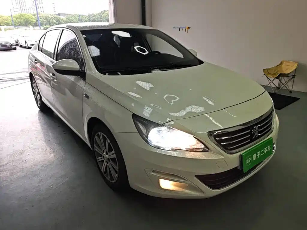 Peugeot 408 1.6 T Auto Luxury