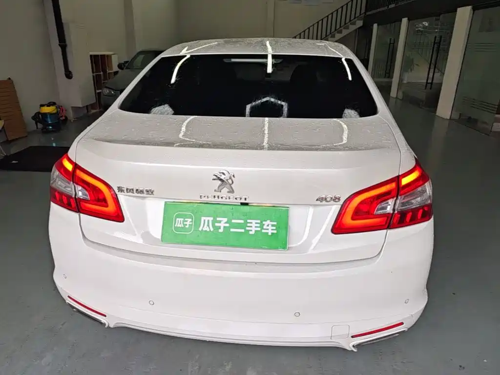 Peugeot 408 1.6 T Auto Luxury