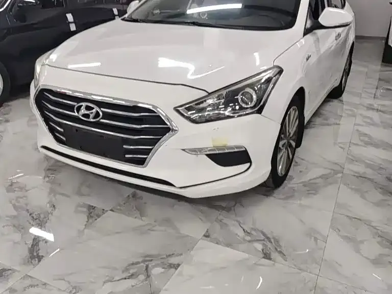 Hyundai Mistra 1.6 T Auto Intelligent GLS CN-V