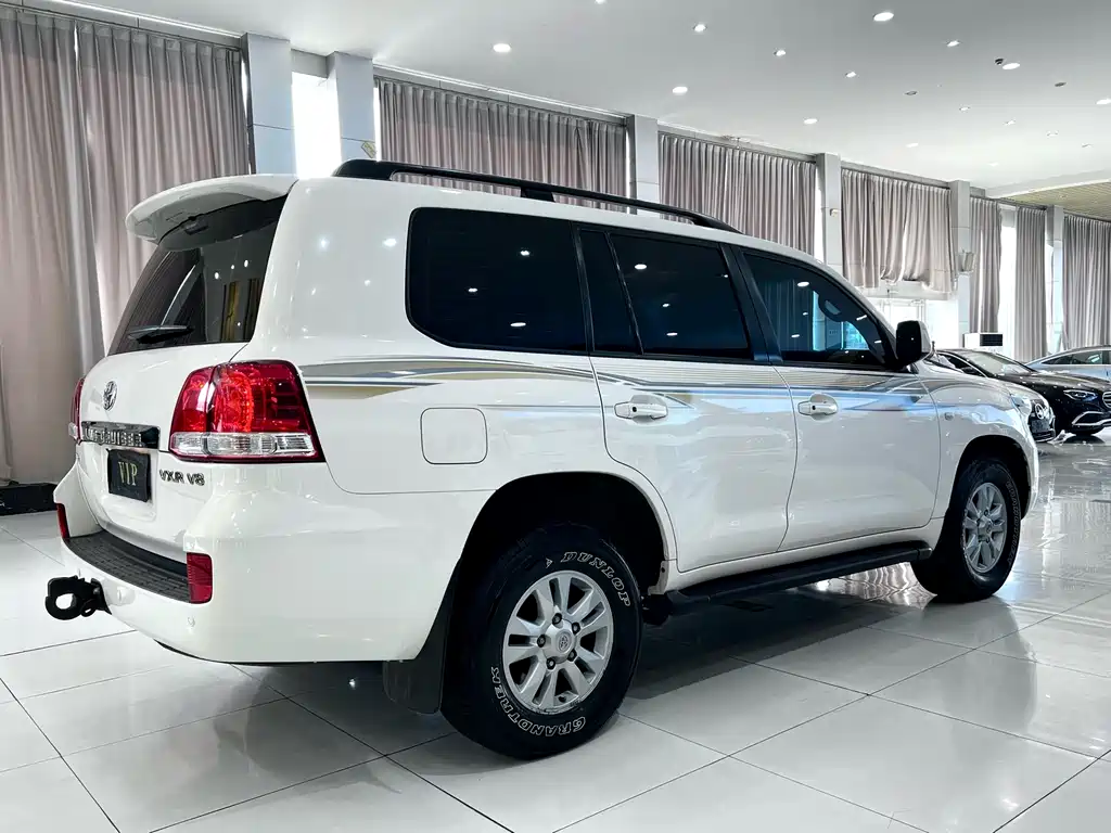 Land Cruiser 4.7 L Auto VX-R