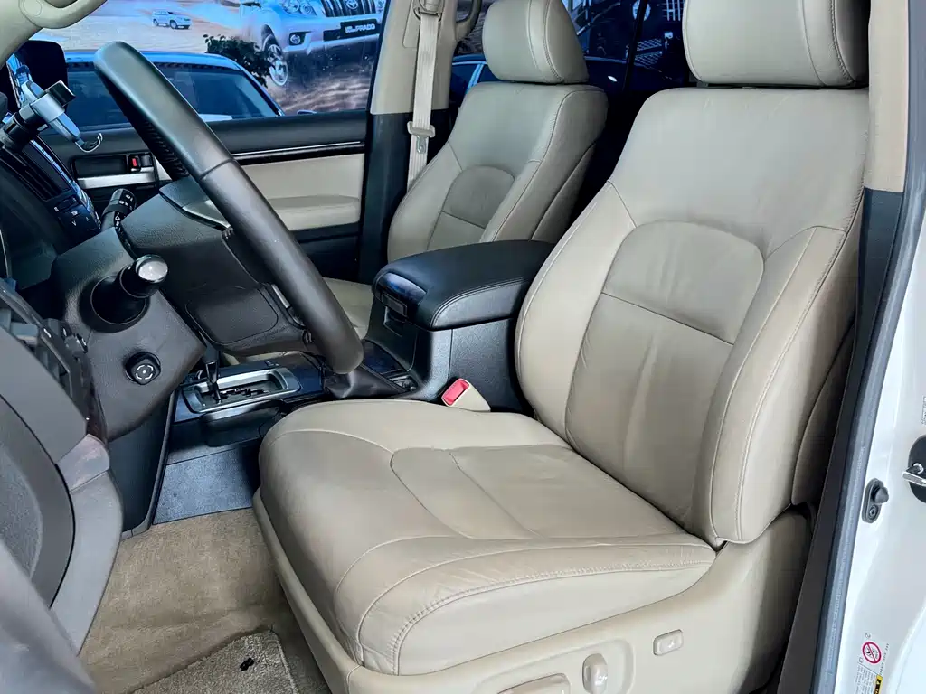 Land Cruiser 4.7 L Auto VX-R