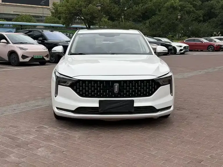 Besturn B70 3 rd Gen 1.5 T Auto Pleasure