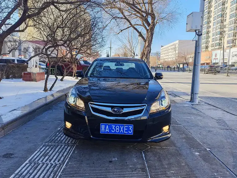 Subaru Legacy 2.0 i Luxury