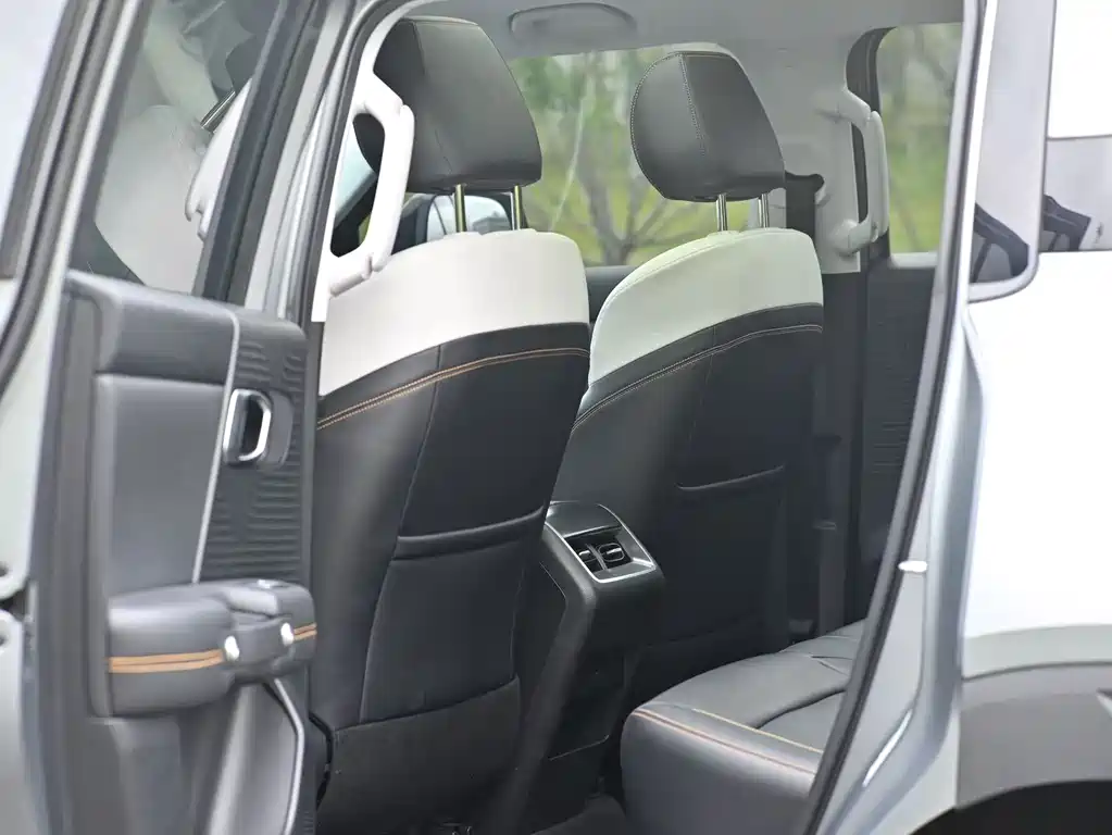 BAIC BJ30 1.5 T Magic Core Electric Drive Advanced