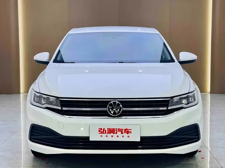 Volkswagen Bora 1.5 L Auto Fashion Connected
