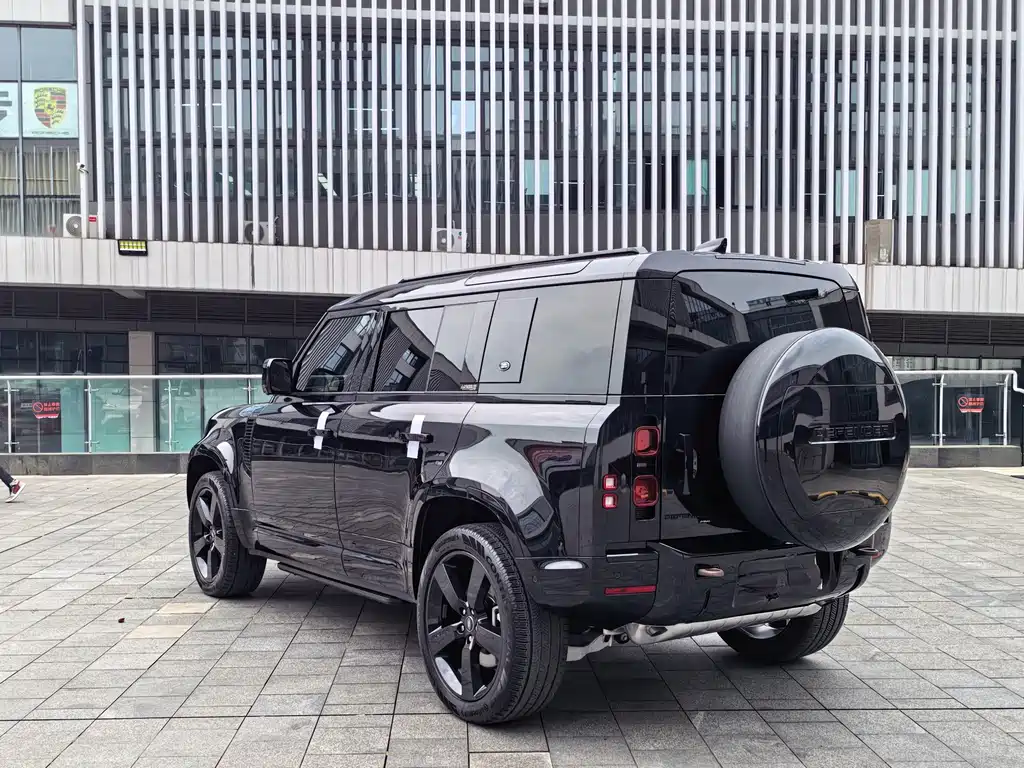 Land Rover Defender Facelift 110 3.0 T P400 X-DYNAMIC HSE