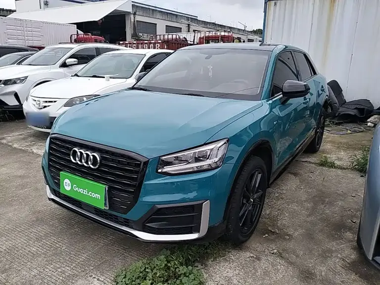 Audi Q2 L 35 TFSI Progressive Dynamic