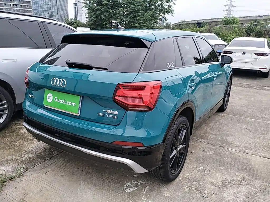 Audi Q2 L 35 TFSI Progressive Dynamic