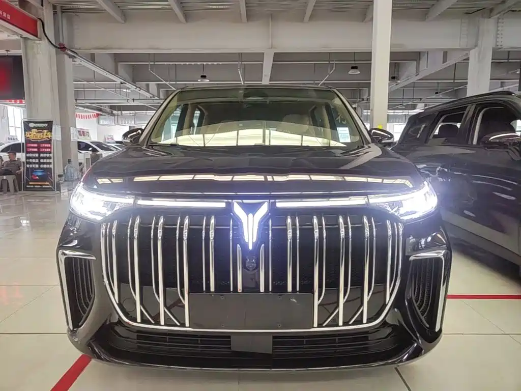Voyah Dreamer PHEV Ultra Long Range Distinguished