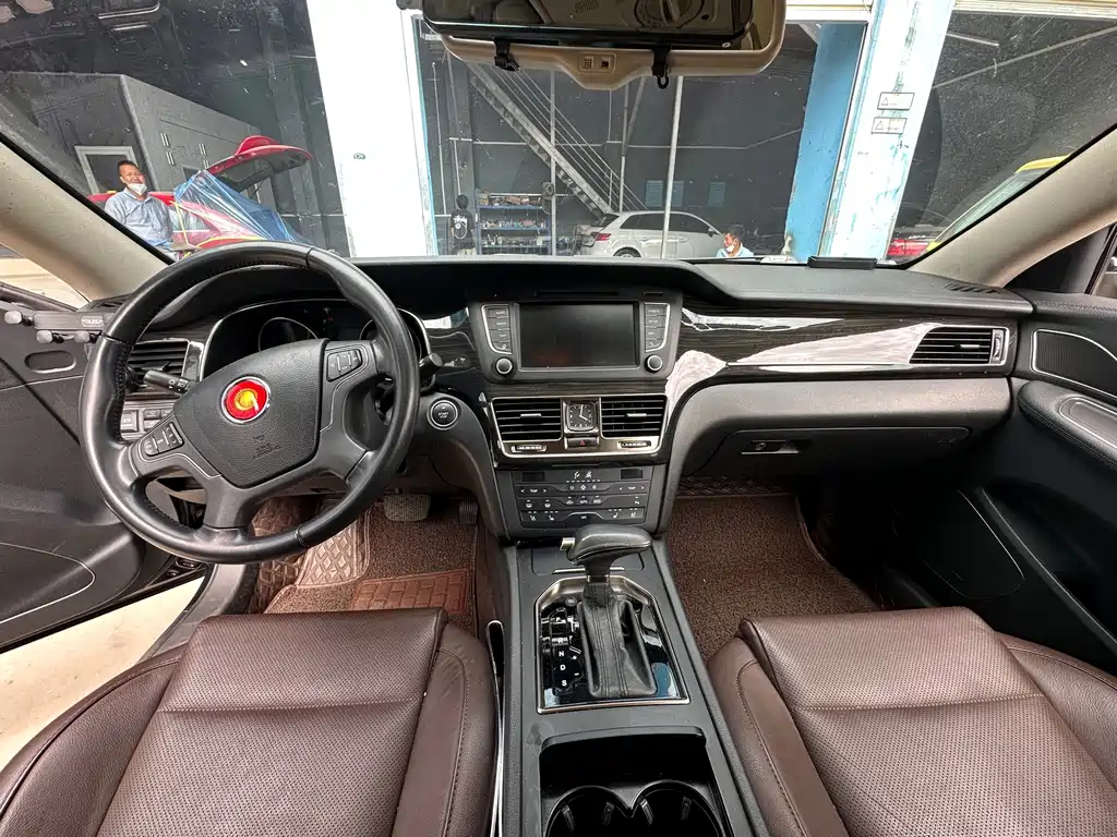 Hongqi H7 2.0 T Luxury