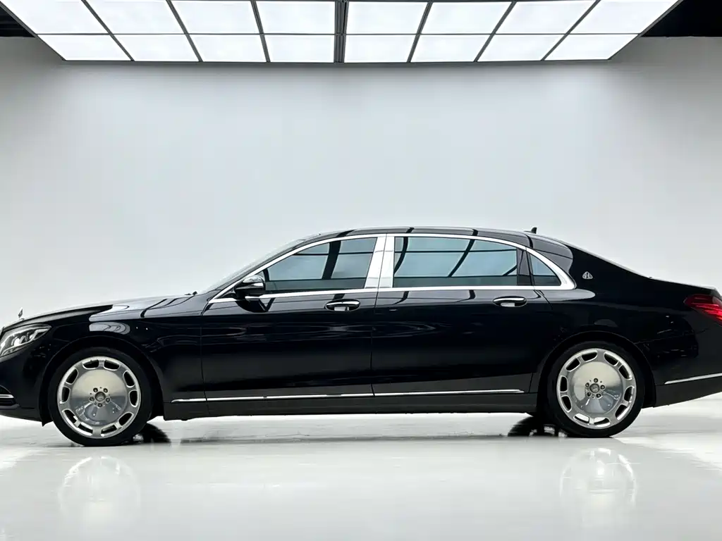 Maybach S-Class S 500 4 MATIC