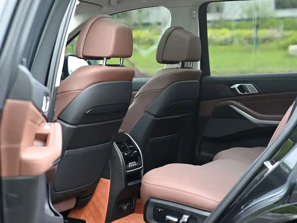 BMW X7 xDrive40 i Leading Luxury Package