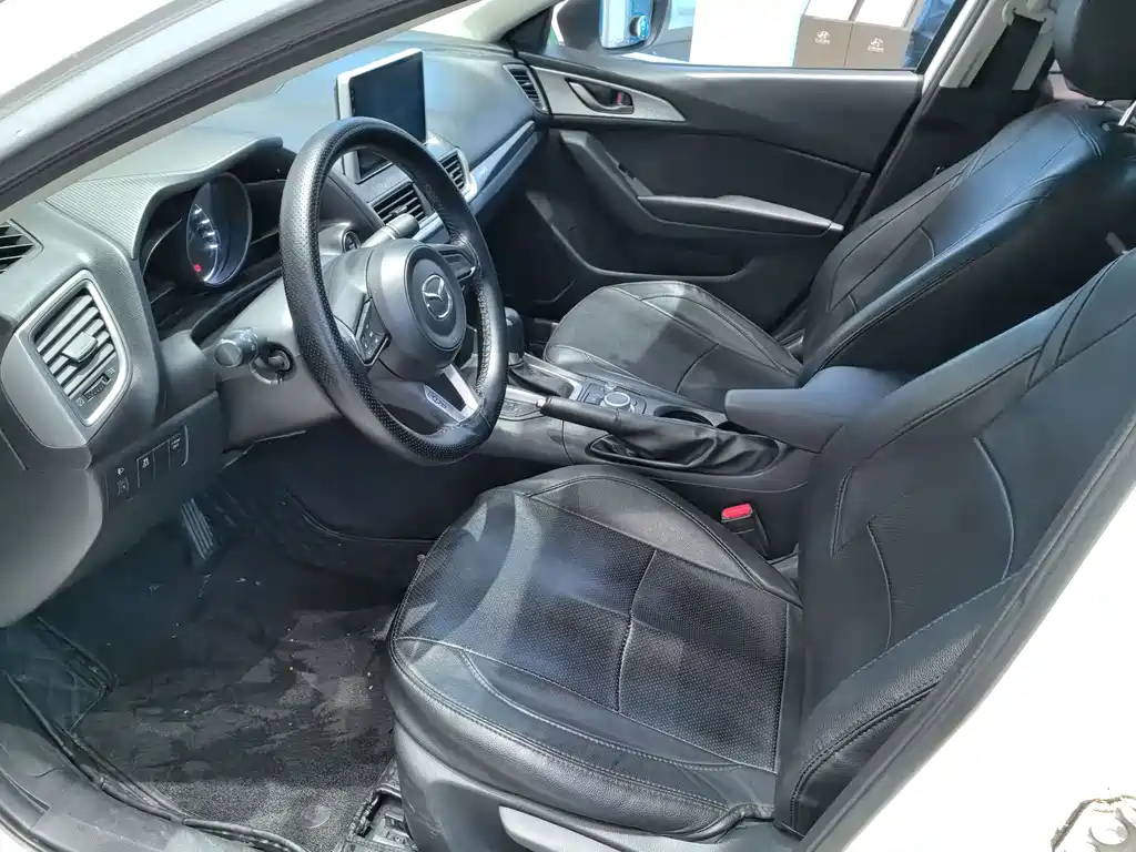 Mazda 3 Axela Sedan 1.5 L Auto Comfort CN-V
