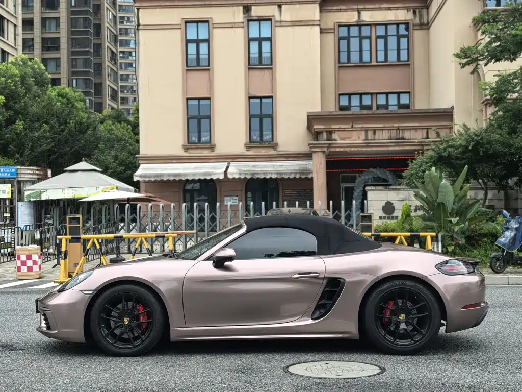 Porsche 718 Boxster 2.0 T