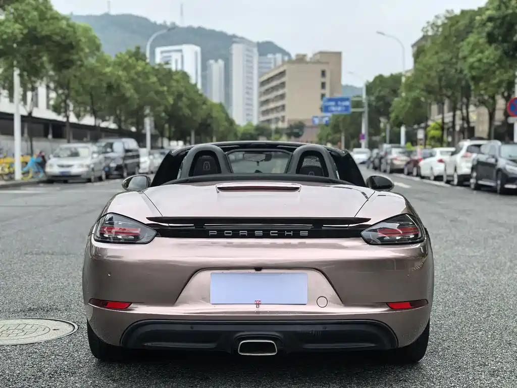 Porsche 718 Boxster 2.0 T