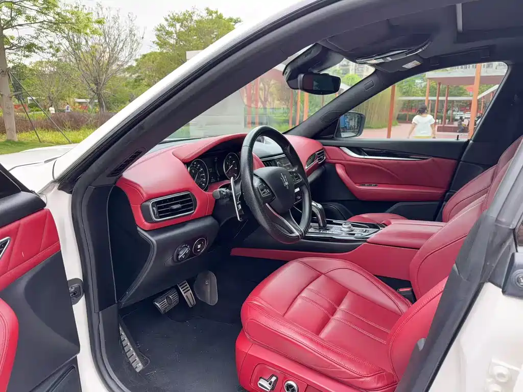 Levante 3.0 T Modena