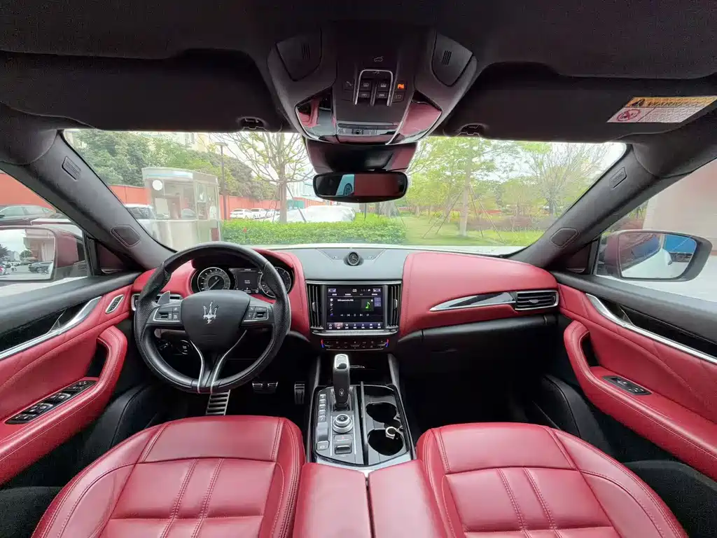 Levante 3.0 T Modena