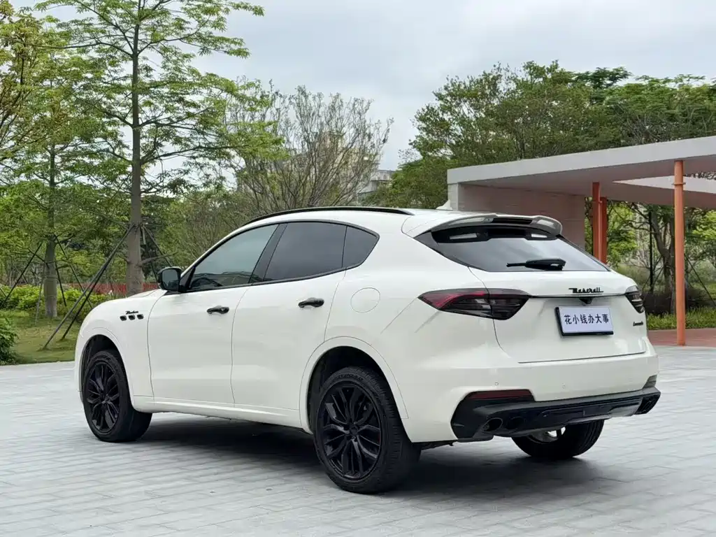 Levante 3.0 T Modena