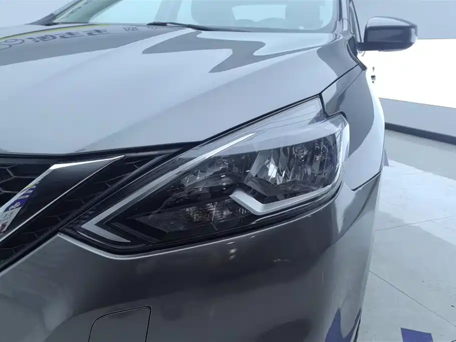 Sylphy Classic 1.6 XE CVT Comfort