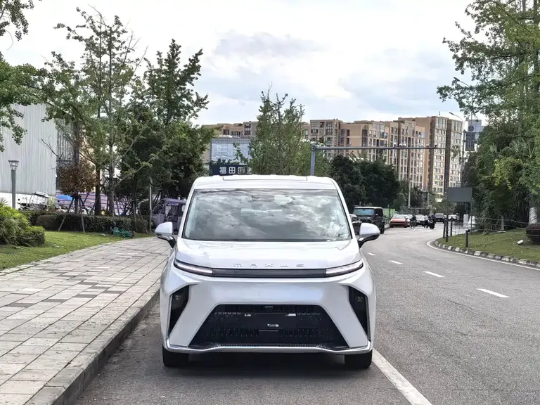 Maxus Dajia 9 大家9 2025款 超混 长续航草原版 七座
