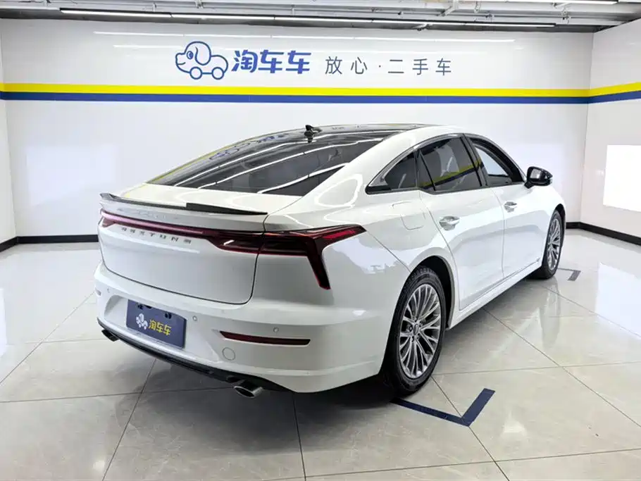 Besturn B70 3 rd Gen 1.5 T Auto Joy