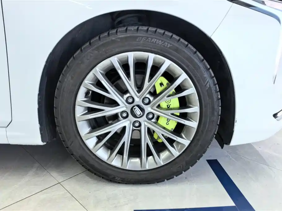 Besturn B70 3 rd Gen 1.5 T Auto Joy