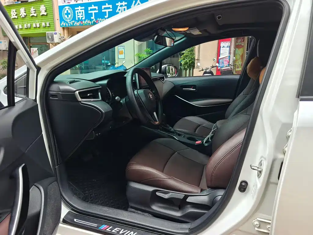 Levin Dual Engine 1.8 H E-CVT Sport