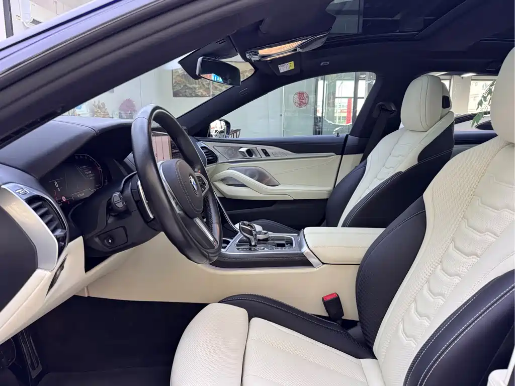 BMW 8 Series 840 i 4-door Coupe Flame Collector