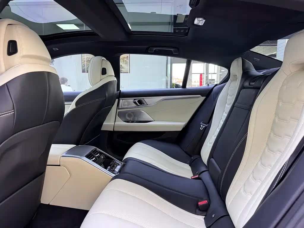 BMW 8 Series 840 i 4-door Coupe Flame Collector