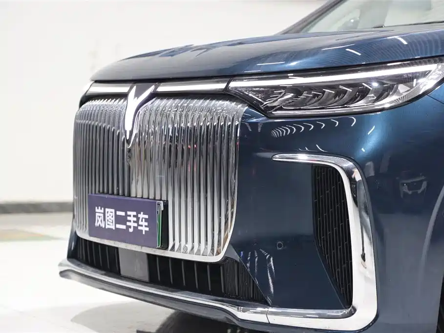 Voyah Dreamer PHEV 4 WD Flagship Kunpeng