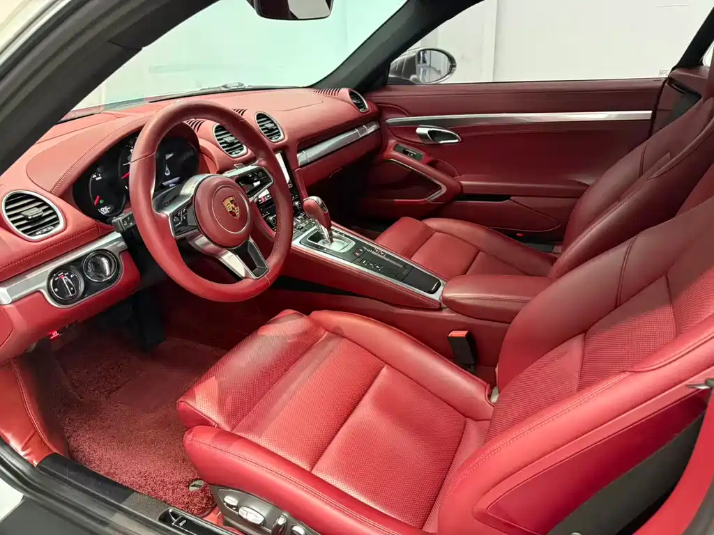 Porsche 718 Cayman 2.0 T