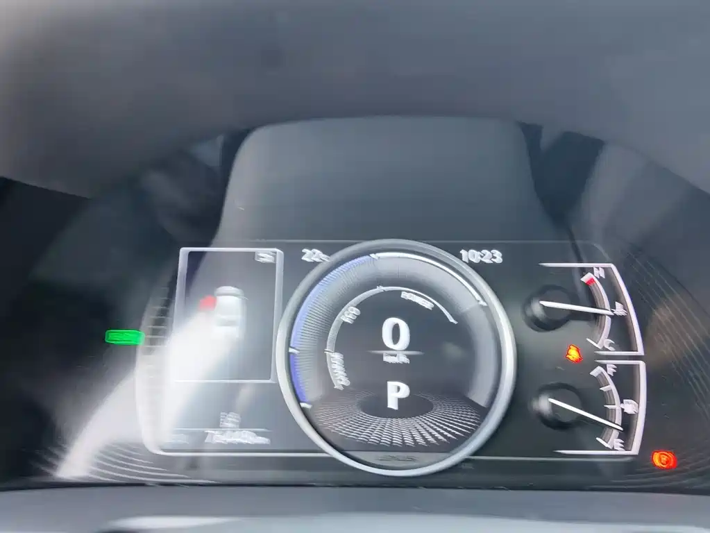 Lexus ES 300 h Outstanding
