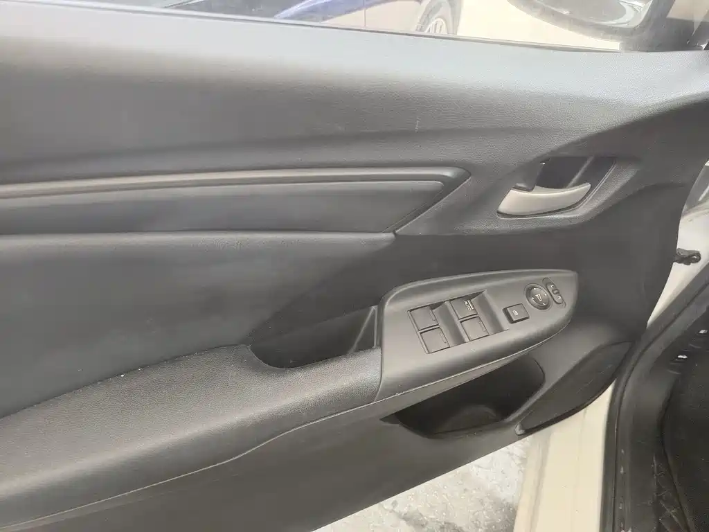 Fit 1.5 L CVT Comfort