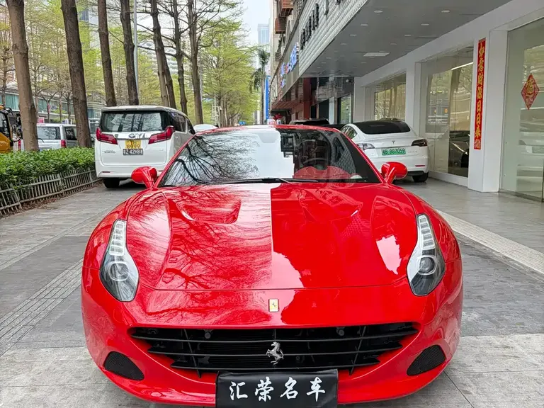 Ferrari California T 3.9 T Standard
