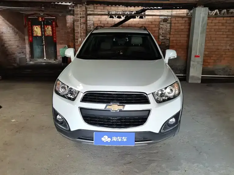 Chevrolet Captiva 2.4 L 2 WD City 7-seat